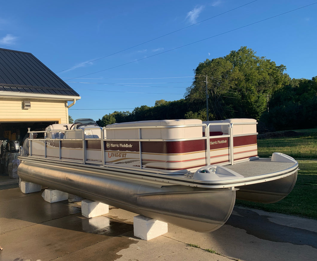 22ft 70 hp Harris Float Boat